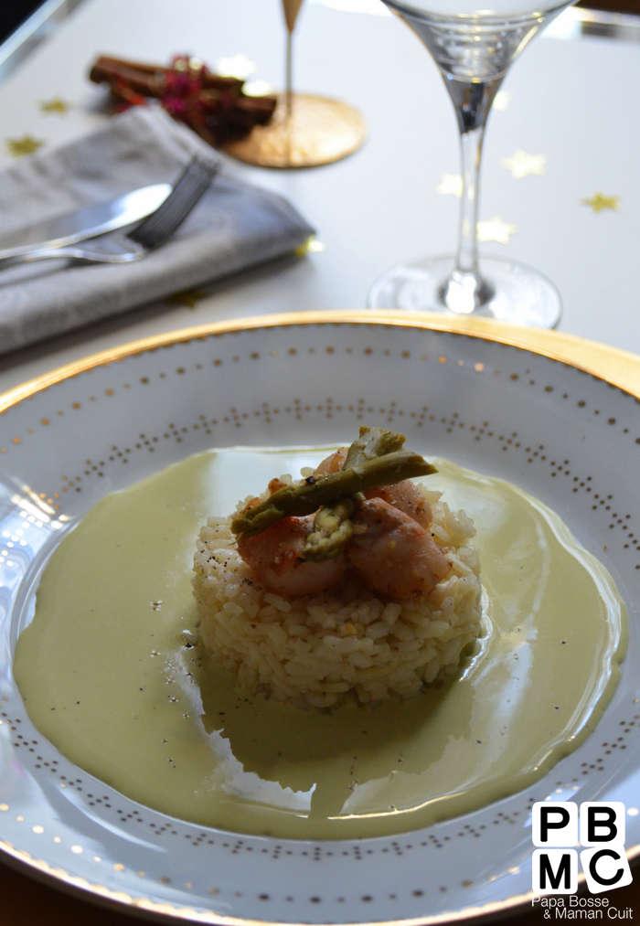 noix de saint-jacques risotto à la crème d'asperges vertes