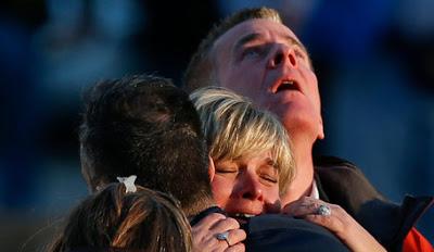 TANT DE LARMES POUR TANT D'ARMES