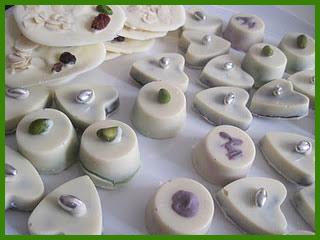 Chocolats maison fourrés à la ganache de pistaches