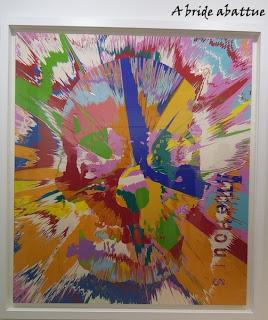 La galerie Laurent Strouk réunit ou oppose Damien Hirst et Philippe Pasqua