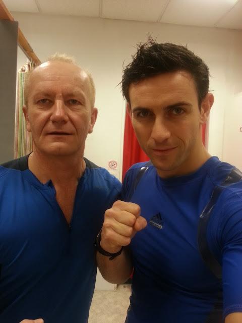 Charly avec Yann dans les vestiaires