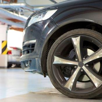 au danemark, on ne se gare pas n'importe où. pas sur les gens, par exemple. 