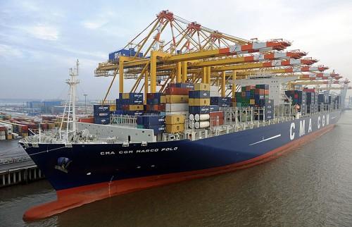 Le plus grand porte-conteneurs au monde amarré à Zeebrugge