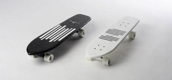 Skateboard Atypical Special Edition Black et Special Edition White