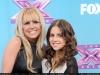 thumbs 158487835 Photos : Britney à la conférence de presse de The X Factor USA   17/12/2012