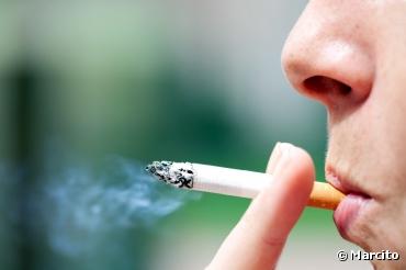 Santé : le béta-carotène n'augmente pas le risque de cancer du poumon chez les gros fumeurs