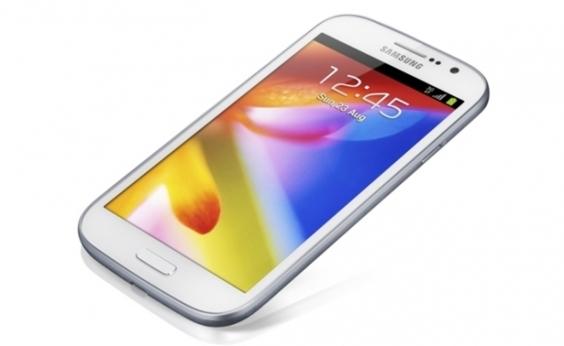 Samsung officialise le Grand Galaxy (écran 5 pouces)...