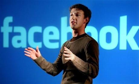 Mark Zuckerberg (Facebook) fait don de 500 millions de dollars à une association caritative
