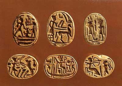 http://www.bible-orient-museum.ch/old/sammlungen/_bilder/matouk_skarabaeen_pharao.jpg