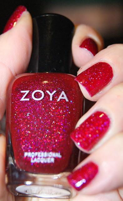 Blaze de ZOYA, le plus beau rouge au monde.