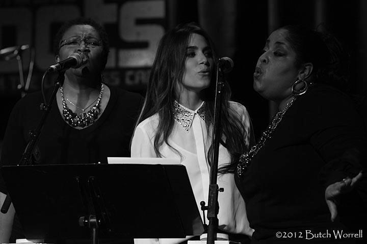 Nikki Reed au Concert 