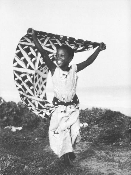 Willis E. Bell et les enfants du Ghana, une aventure en image