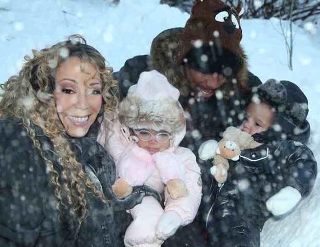 ALERTE METÉO : Mariah Carey est au ski, risque s'avalanches est très élévé !