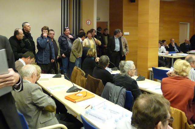 Et en plus, le poste existait payé 1400 euros mensuels ! Le président de la CASE en a eu pour son argent…