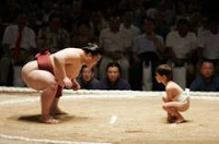 Le Boxeur Poids-Lourd qui Aime Se Battre Contre Les Poids-Plumes