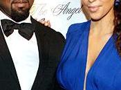 couple Kardashian Kanye West attend heureux évènement