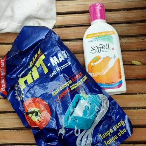 Après une horrible nuit sans #moustiquaire à Gili #Trawangan, j’ai acheté ce que j’ai pu, sans grande conviction. Je les entends encore voler dans mes oreilles toute la nuit…
#soffell #mosquitos #lombok #indonesie #indonesia #travel #voyage