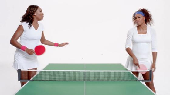 Ne pas déranger, les soeurs Williams font la pub de l'iPhone 5...