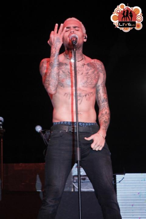 Chris Brown sème la zizanie aux KORA