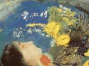 fille noie dans tasse brûlant