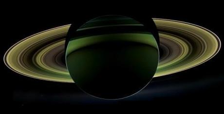 Saturne côté nuit (fausse couleur)