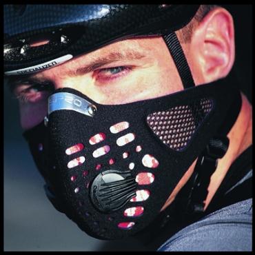 Santé : des masques anti-pollution pour les adeptes du vélo