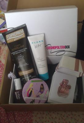 Cosmopolitanbox de décembreJ'ai reçu la cosmopolitan box,...