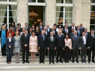 nouveau_gouv_photo_famille1.jpg