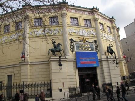 1301 Un jour au cirque.jpg