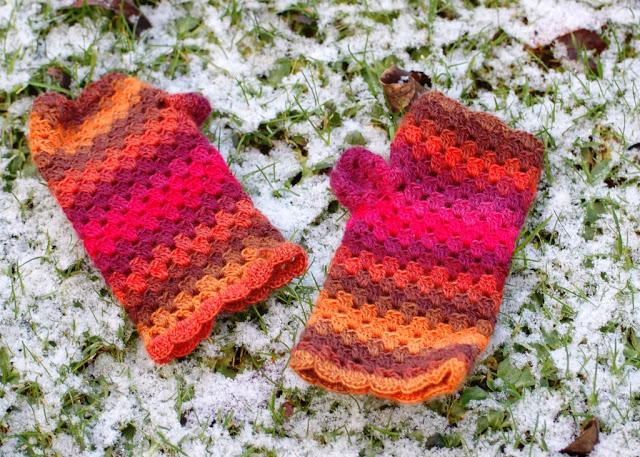 Col et mitaines au crochet