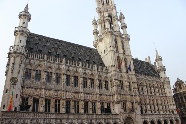 voyage,bruxelles,belgique,grand place,manneken pis,ilot sacré,église saint nicolas