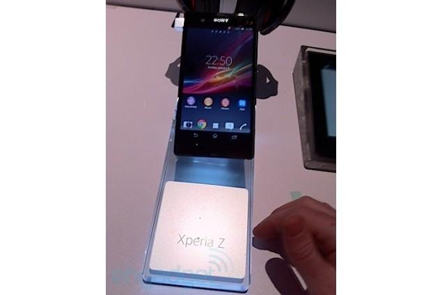 sony-xperia-z-spotted-ces-2013-0