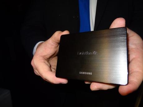 CES 2013 : Samsung offre la possibilité de mettre ses téléviseurs à jour avec l’Evolution Kit