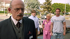 raising-hope-christopher-lloyd-back-to-the-future.png