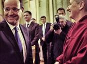 Voeux 2013: tournée Hollande remplace celle Sarkozy