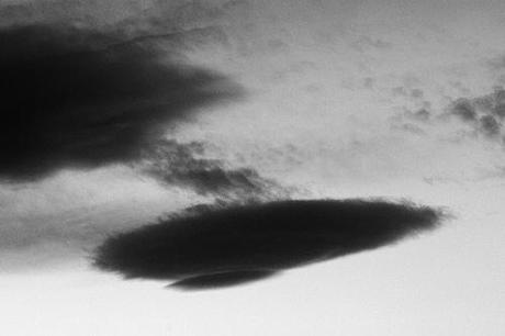 Nuage lenticulaire au-dessus d'Alès