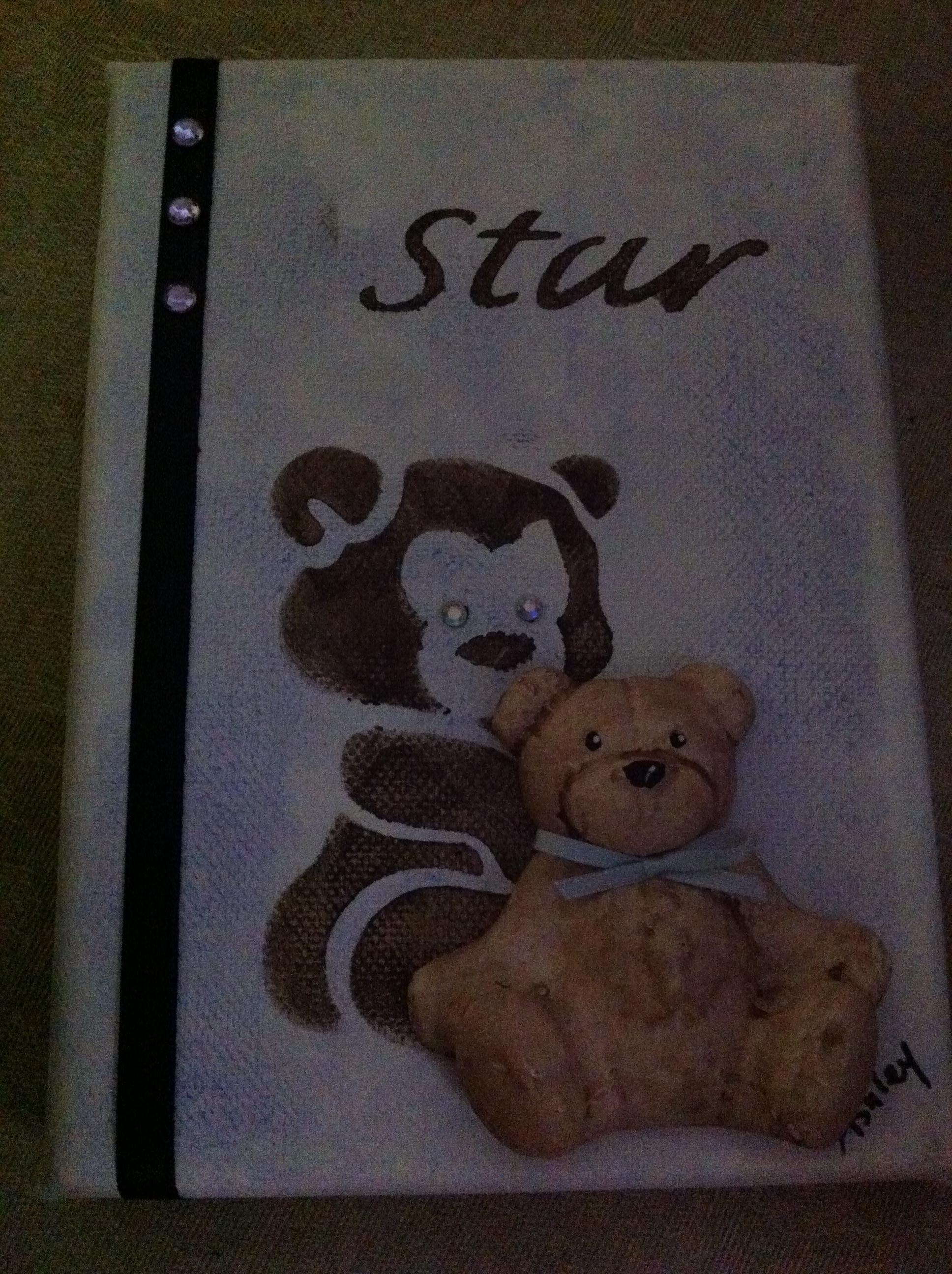 L’Atelier de Tatie Arlette : oeuvres de Ashley, Allan et Alexandra