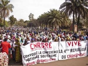 manifestation pour la démocratie à bamako