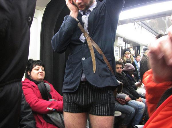 Les images de la No Pants Subway Ride Paris 2013