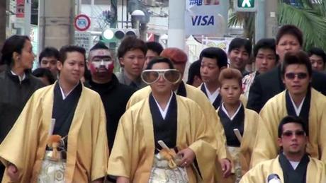 Les jeunes de Okinawa choquent le Japon lors du Seijin Shiki 2013 Okinawa Seijin shiki 2013