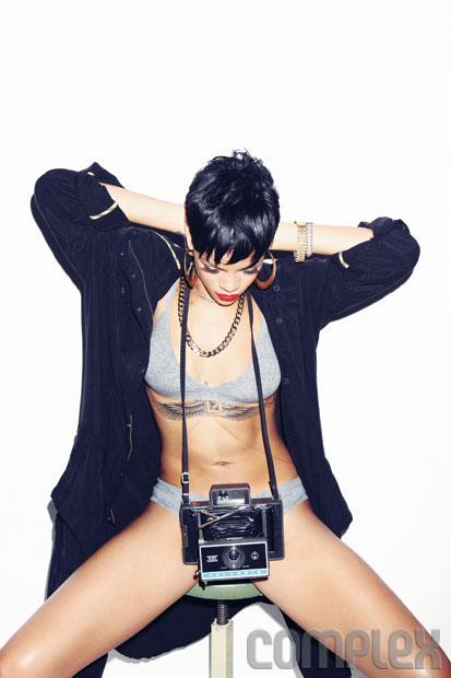 7 couv' pour Rihanna dans Complex mag en février