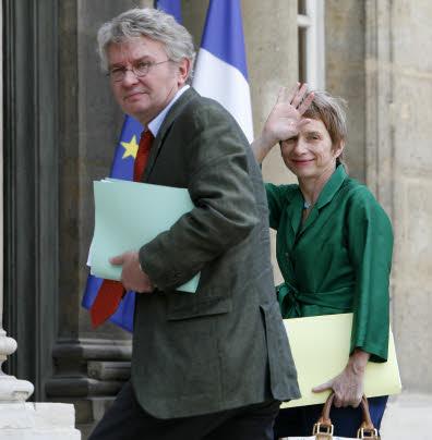 L'accord sur l'emploi et le mammouth à plusieurs têtes