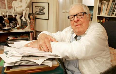 Dans le bureau de Ray Bradbury ray_bradburyn