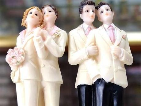 Bientôt le premier guide du mariage pour les couples gays et lesbiens ! Bientôt le premier guide du mariage pour les couples gays et lesbiens !