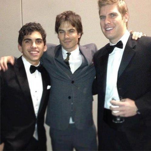 396159_513354995371363_1987401064_n