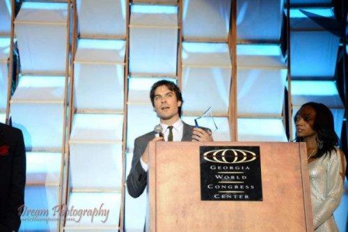 207734_373816109380374_725338990_n