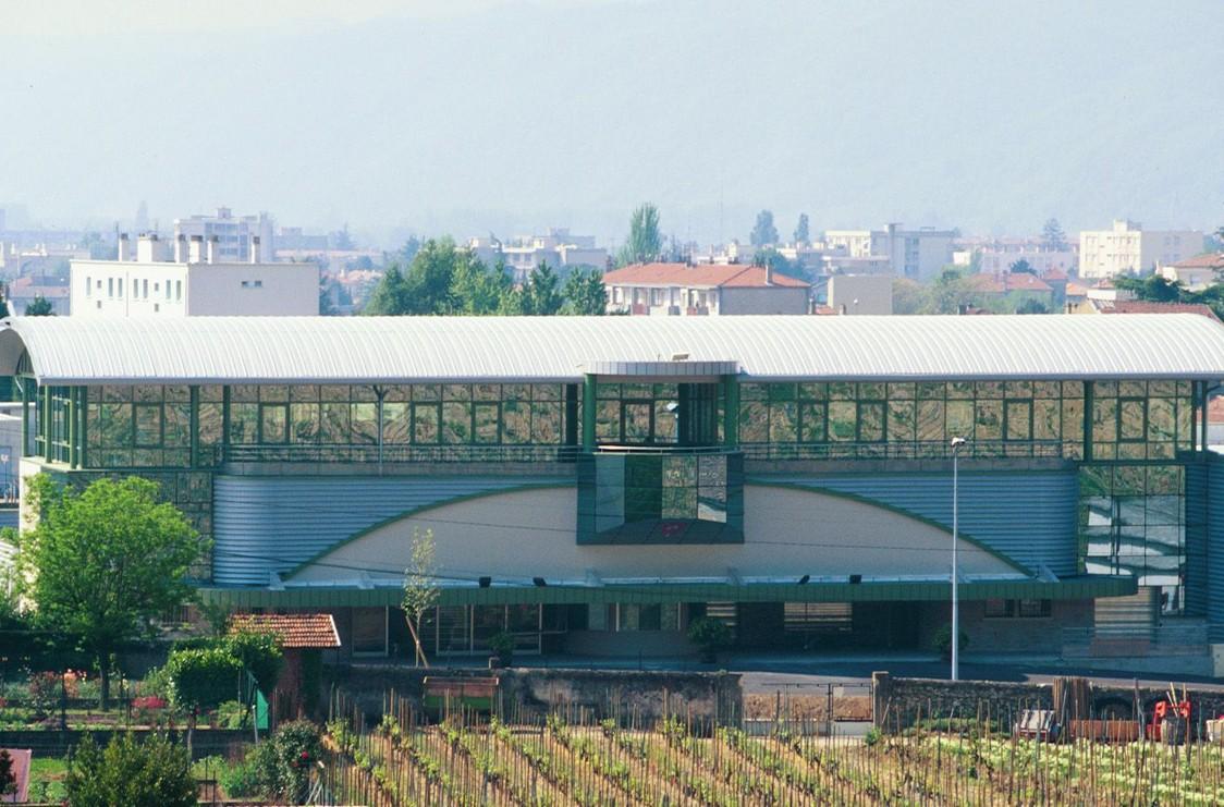 Cave de Tain lHermitage avec des vignes