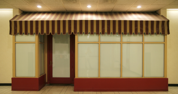 picture of a storefront