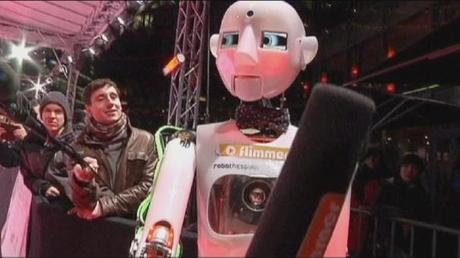 Un robot interviewer sur le tapis rouge Allemand