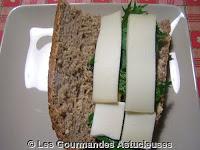 Sandwich végétarien gourmand (baguette fait-maison)